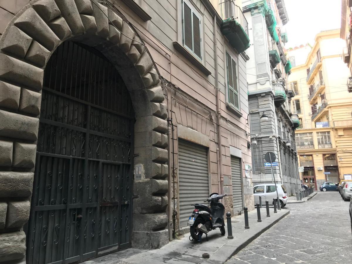 Agora Singola Con Bagno Privato Adiacente Bed & Breakfast Napoli Ngoại thất bức ảnh