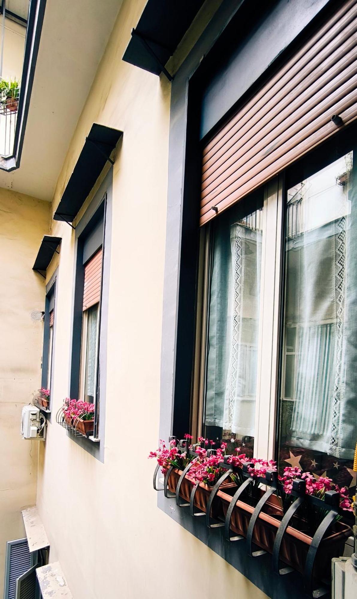 Agora Singola Con Bagno Privato Adiacente Bed & Breakfast Napoli Ngoại thất bức ảnh