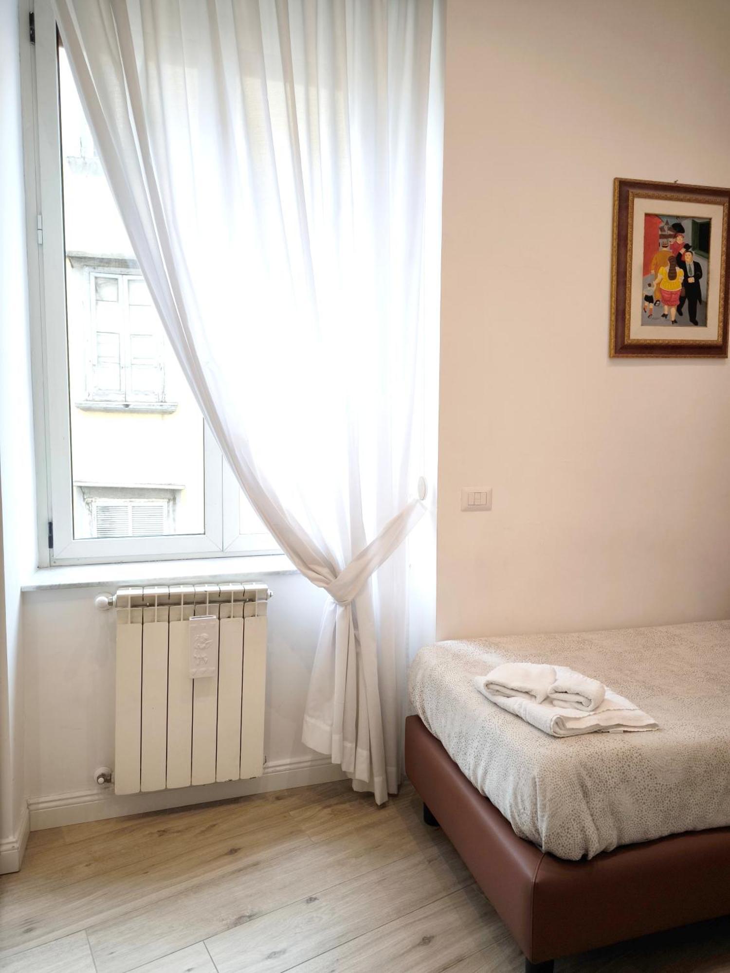 Agora Singola Con Bagno Privato Adiacente Bed & Breakfast Napoli Ngoại thất bức ảnh